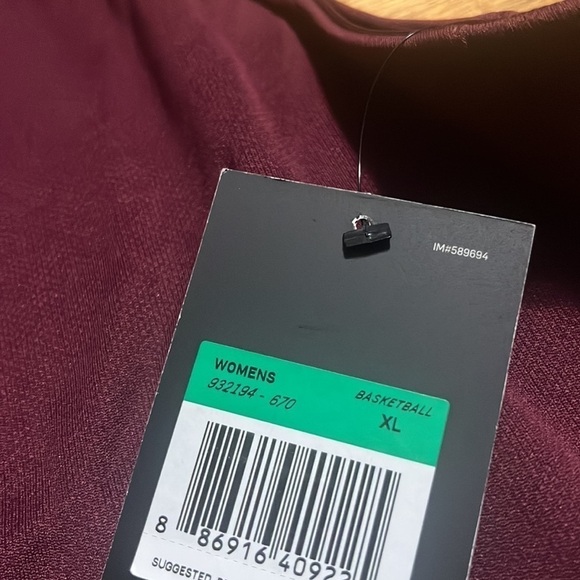 Nike Women's Sz XL Maroon Dri-Fit Basketball Jersey Shirt - Picture 4 of 5